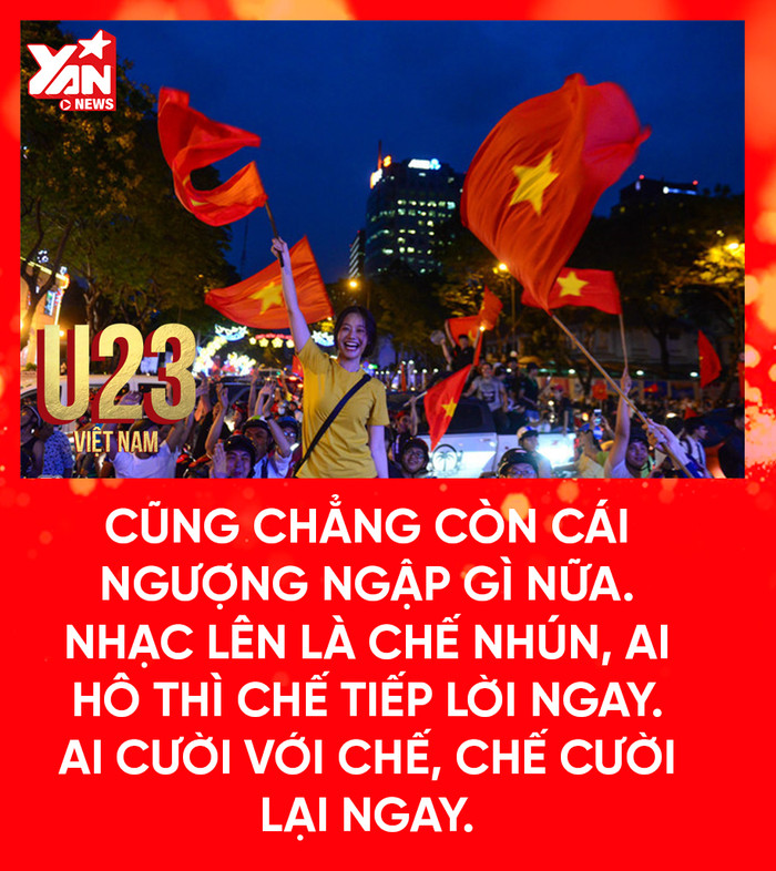 Ngại ngùng gì, nhạc lên là quẫy thôi, người ta hát thì mình nhún nhẩy theo, không khí lại sôi sục ngay.